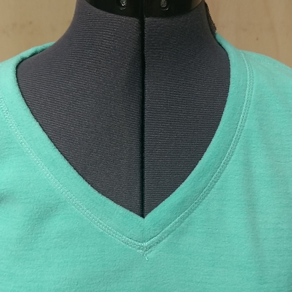 🆕️Tek Gear v neck fleece top - Picture 3 of 5